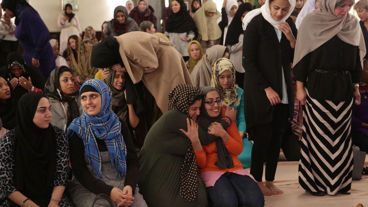 Women Gathering at the Women&#039;s Mosque of America