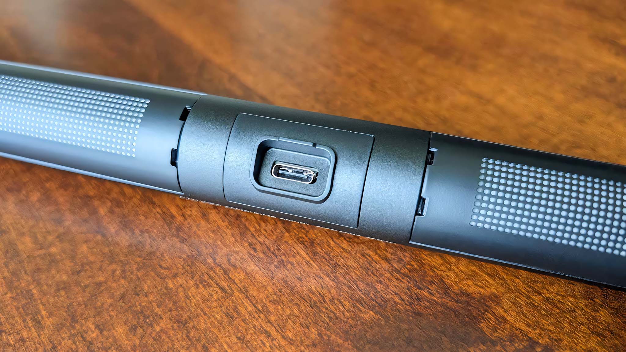 A close-up of the ASUS ROG Aura Monitor Light Bar USB-C port.