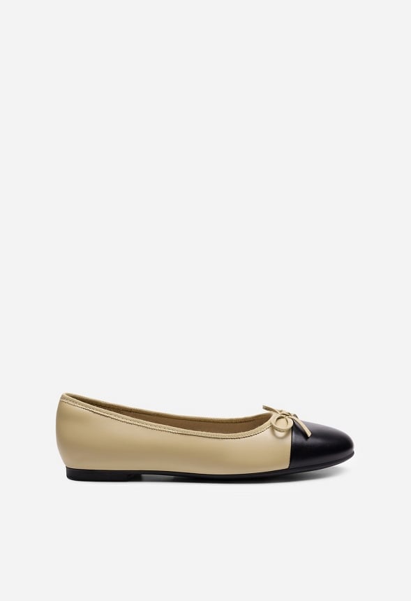 Bow Dual-Tone Cap Toe Flats in Nude Pu - Get Great Deals at Justfab