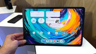 TCL’s NxTPaper tablet screen is like an affordable version of the new iPad Pro’s nanotexture display