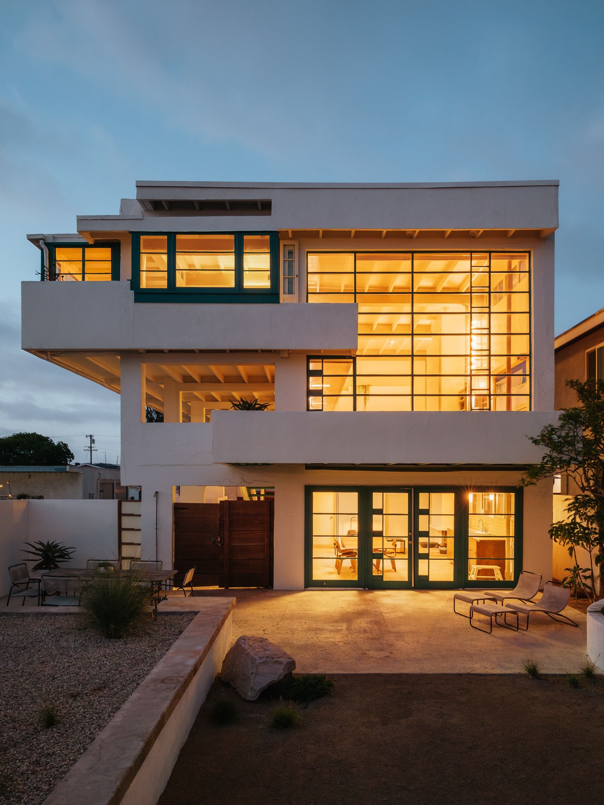 The ocean-facing façade