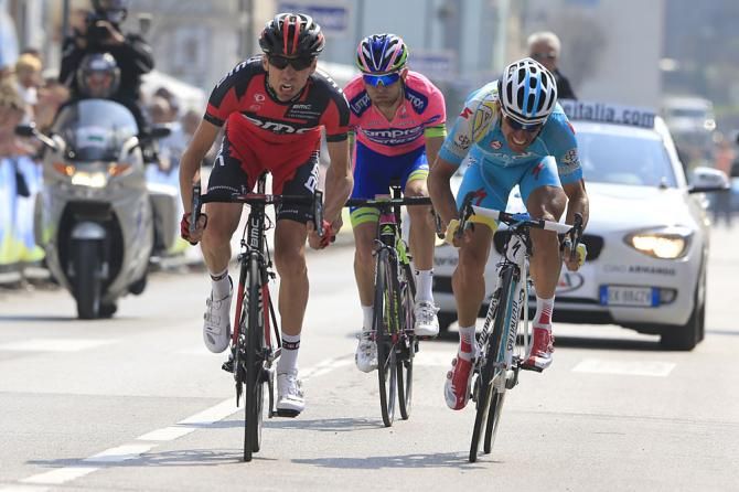 Ivan Santaromita (BMC) leads Paolo Tiralongo (Astana) and Michele Scarponi (Lampre - Merida)