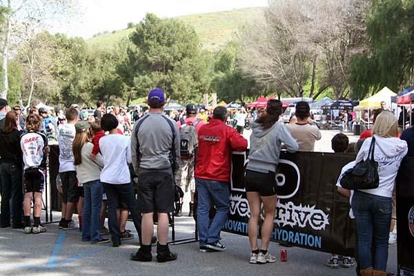 There were big crowds watcing the pros