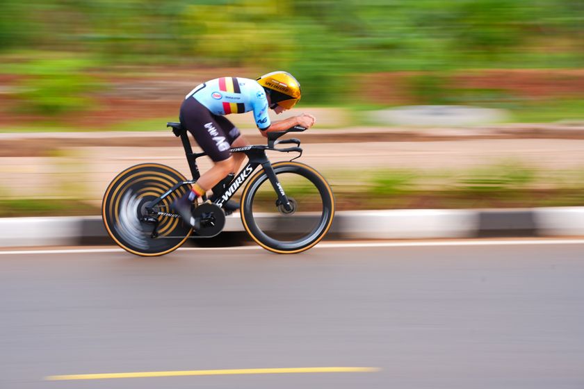 Picture by Zac Williams/SWpix.com - 21/09/2025 - Cycling - 2025 UCI Road World Championships - BK Arena to Kigali Convention Centre, Kigali, Rwanda - Men Elite Individual Time Trial (ITT) - Remco Evenepoel (Belgium)