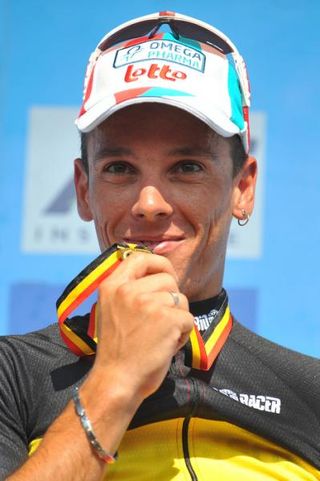 Philippe Gilbert (Omega Pharma-Lotto) looks pretty happy with the gold medal