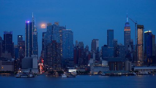 Amazing photos of the Super Flower Blood Moon lunar eclipse of 2022 | Space