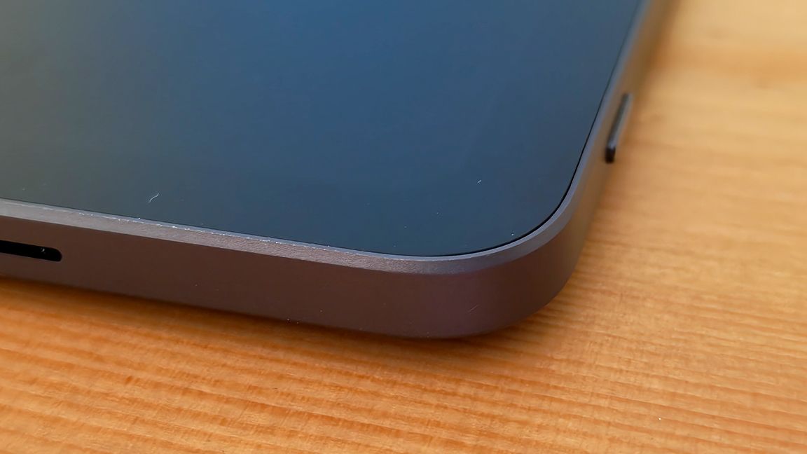 Ugee UT3 review; a drawing display on a wooden table
