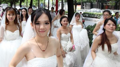 Chinese Brides and Chinese Bridesmaids
