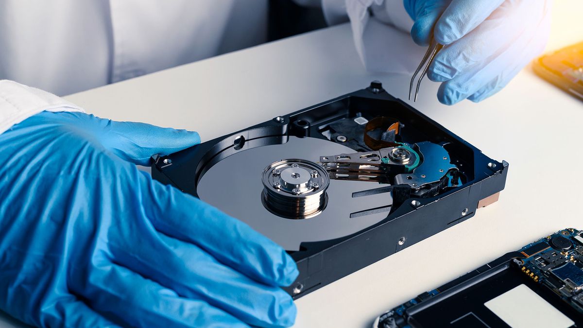 Backblaze: HDDs Tend to Fail Before Three Years of Operation | Tom's ...