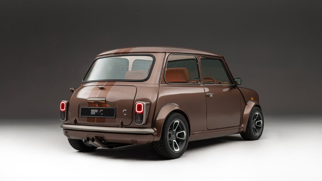 Wood & Picket Mini by Callum