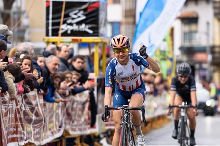 Megan Guarnier (Boels Dolmans) wins the Emakumeen Saria