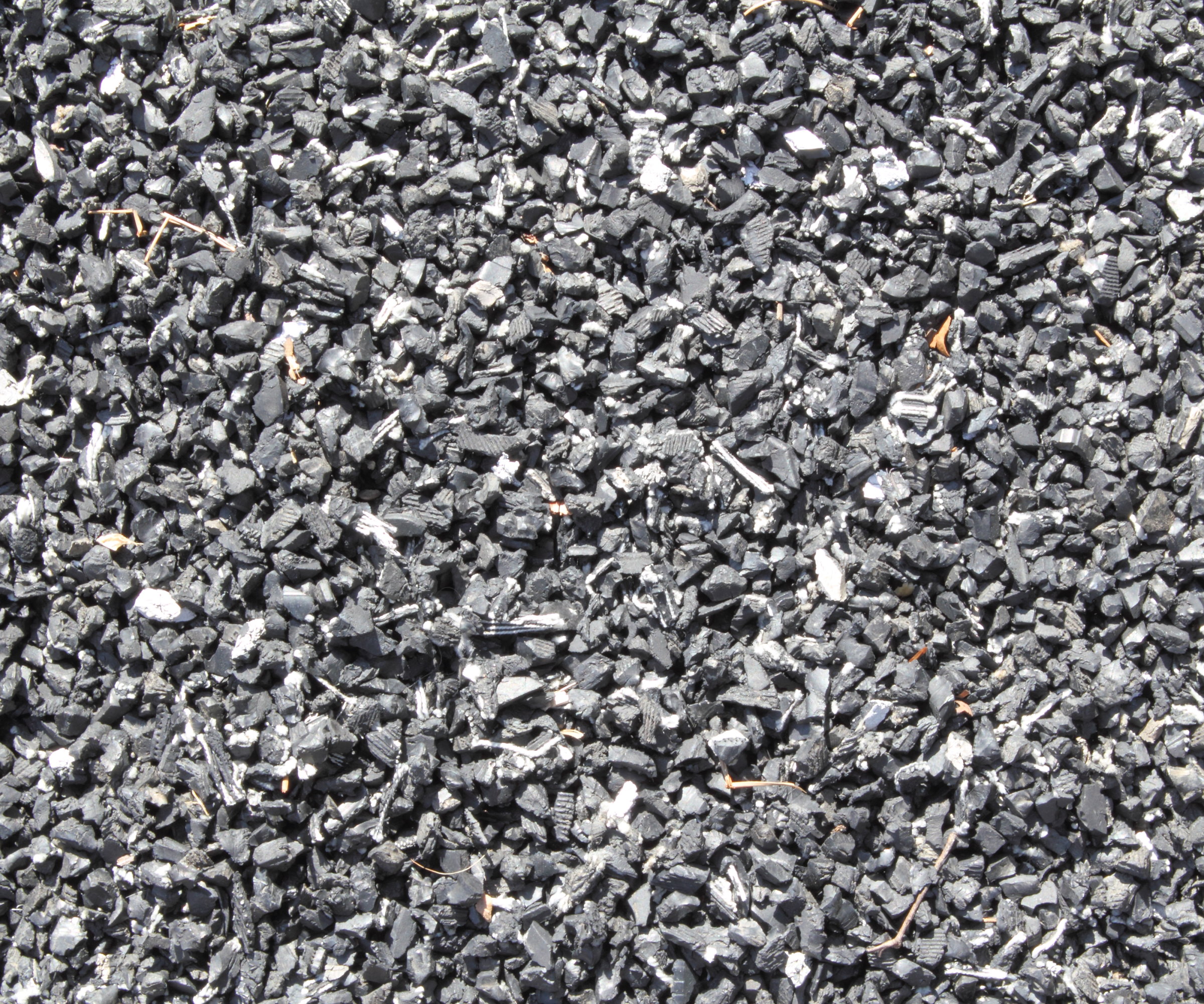 Recycled rubber mulch mat