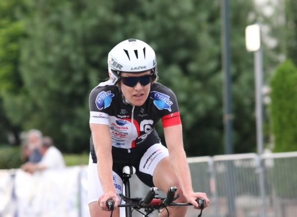 Winner Vicki Whitelaw crossing the finish line.