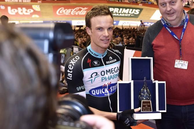 Iljo Keisse with the Best Helper/Kristallen Zweetdruppel award from the Kristallen Fiets