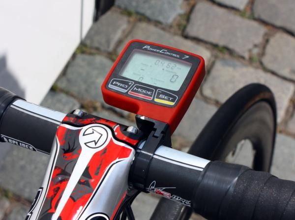 A 'blood red' SRM PowerControl 7 computer matches the rest of the paint job perfectly.