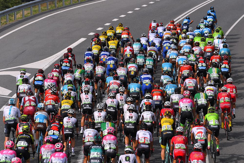 The peloton is underway during stage 19 at the Vuelta