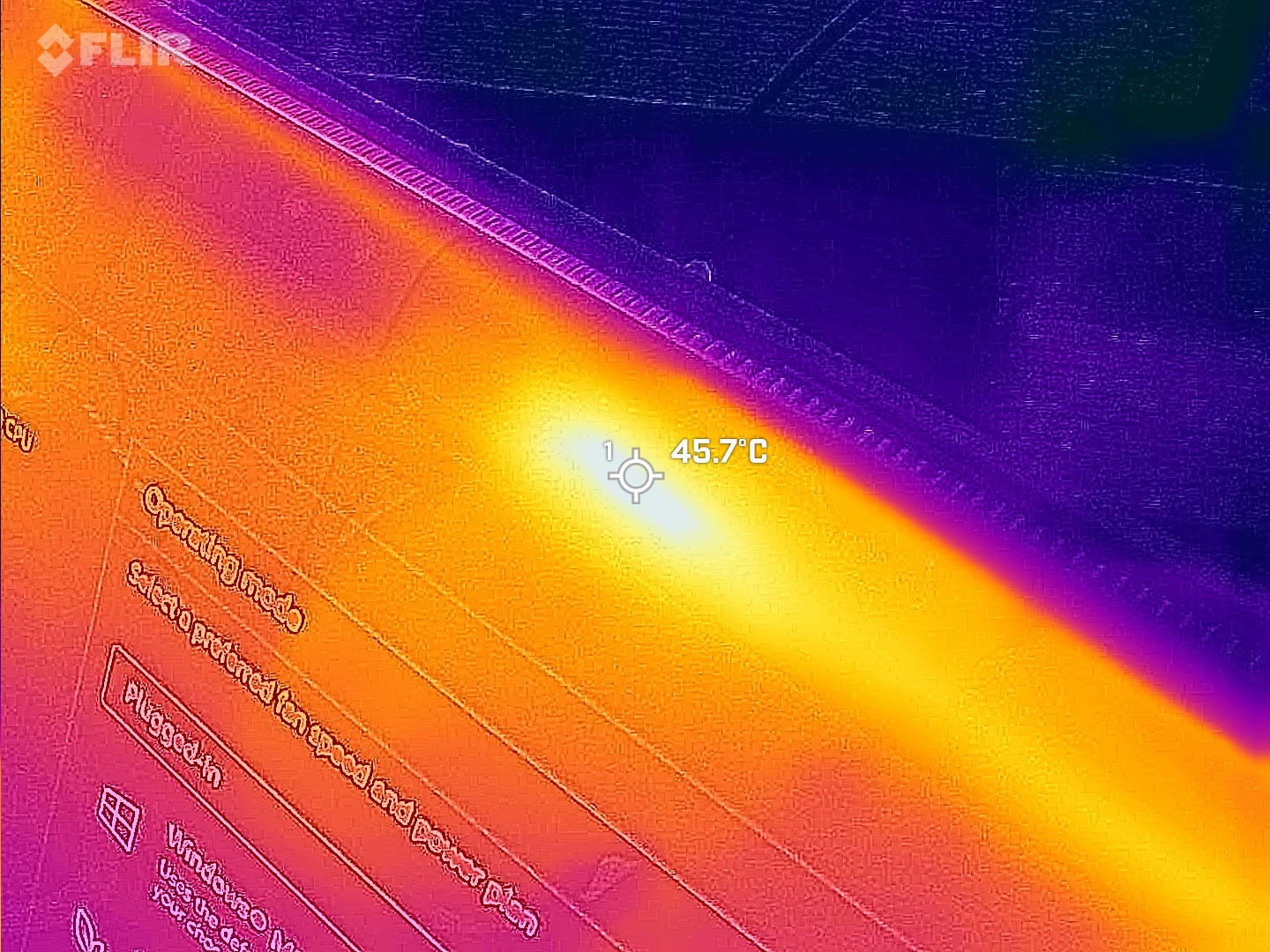 ASUS ProArt PZ13 Copilot+ PC tested with a FLIR thermal camera