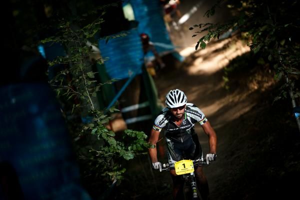 Manuel Fumic on the downhill