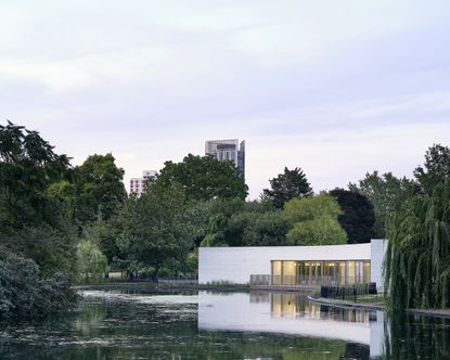 southwark park pavilion lake
