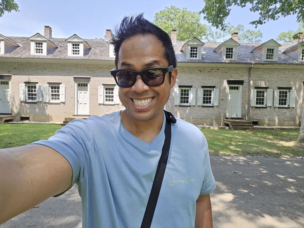 Samsung Galaxy Z Flip 6 selfie sample.