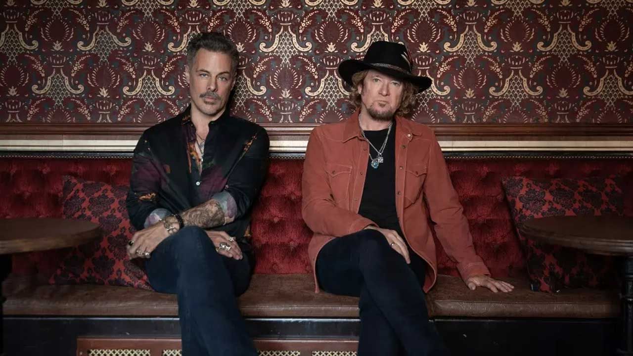 "Some other very well-known people were at that first jam": Adrian Smith on how Smith/Kotzen got started, bonding over British rock and Iron Maiden's big homecoming