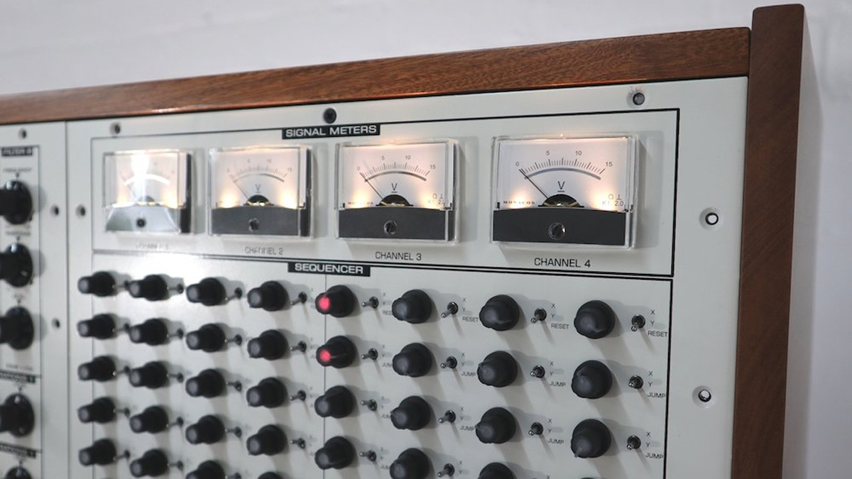 Analogue Solutions Colossus