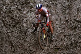Namur: Best 'cross race of the year or over the top spectacle? - Gallery