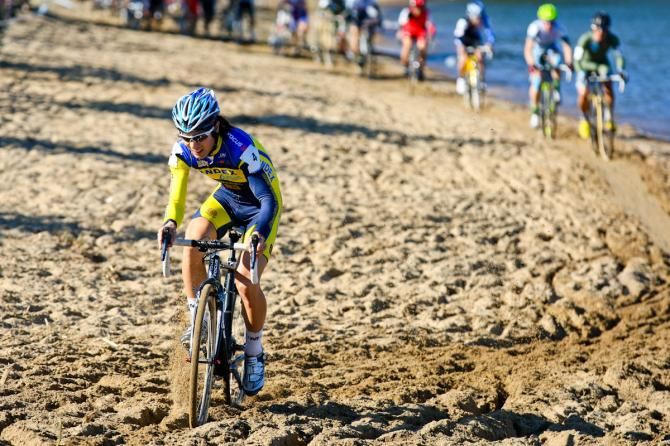 There was a lot of sand in the Kansai 'cross