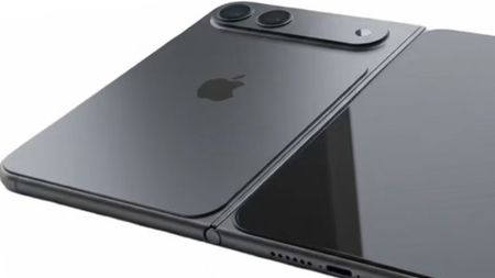 iPhone Fold render