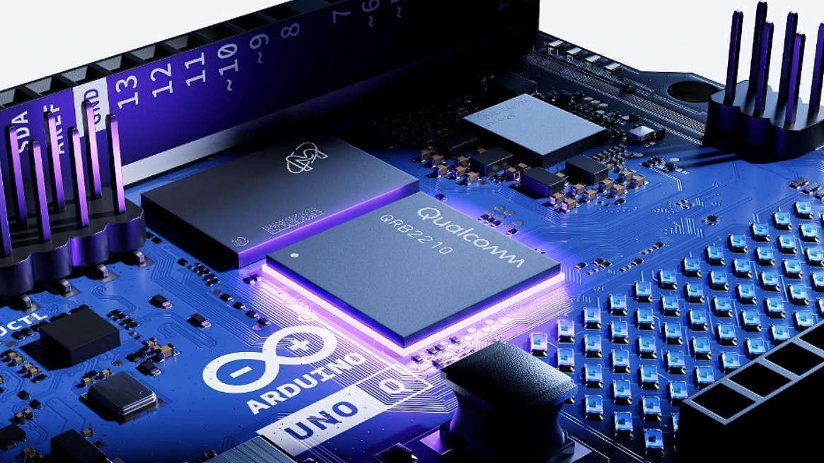 Qualcomm Arduino Uno Q board