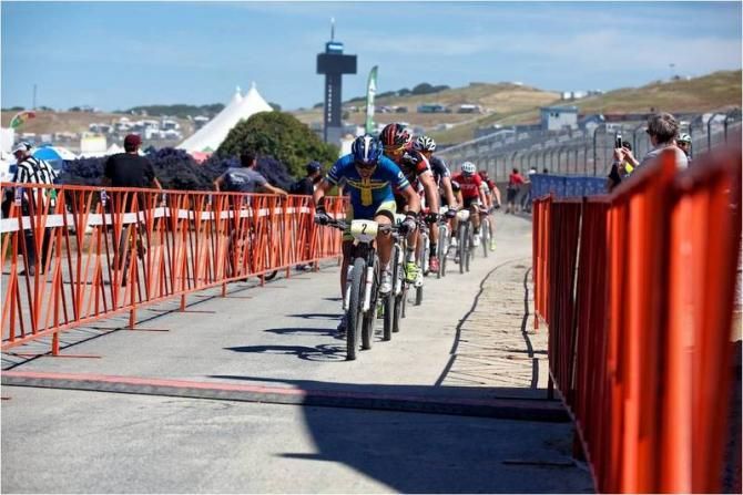 Emil Lindgren (Giant Pro XLT) leads a paceline of strong racers, lining up for the finish. Lindgren finished 3rd