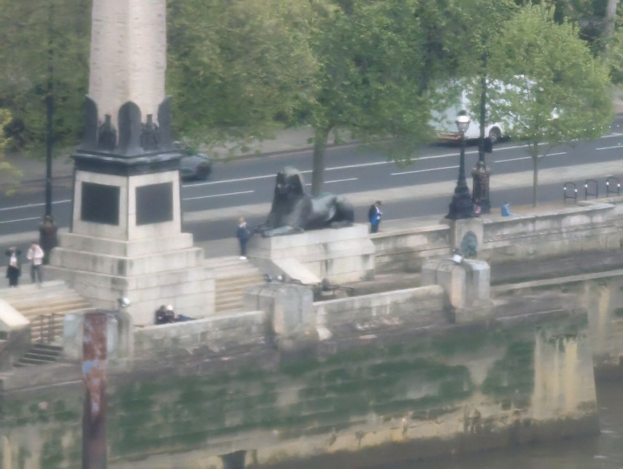 iPhone 15 Pro Max vs. Galaxy S24 Ultra vs. Pixel 8 Pro London Eye photos