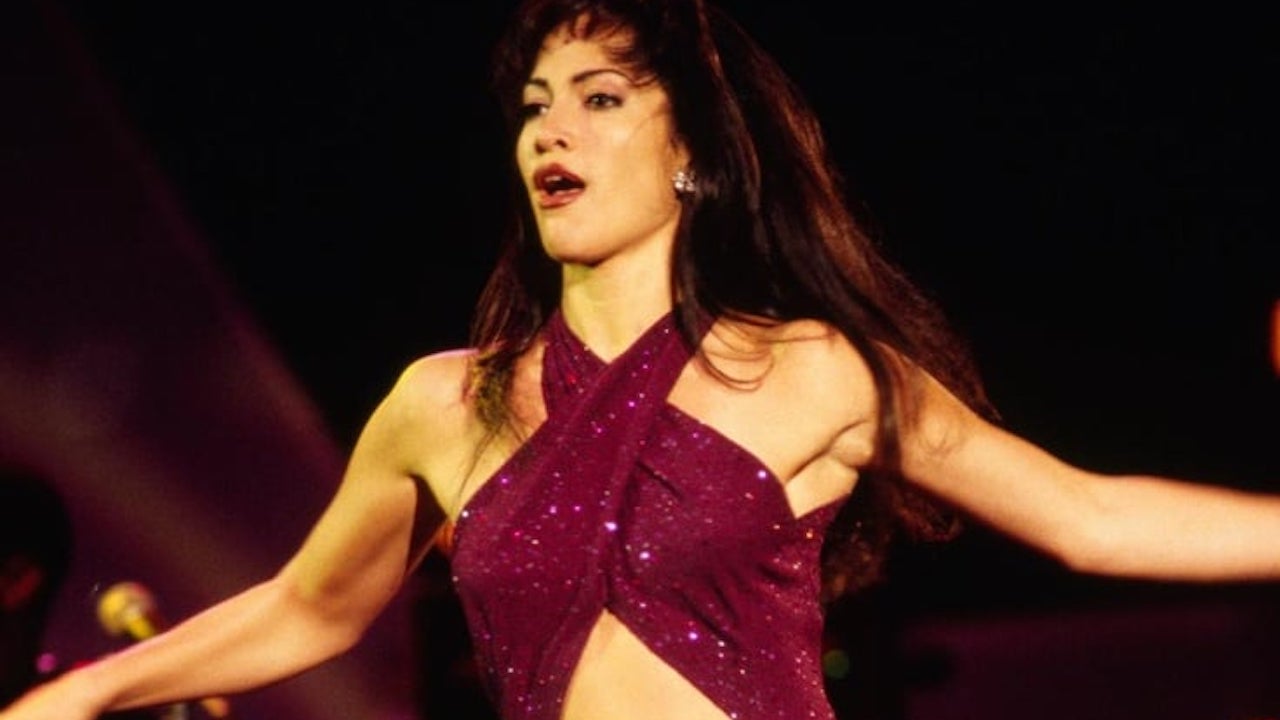 Jennifer Lopez as Selena in 1997 film performing