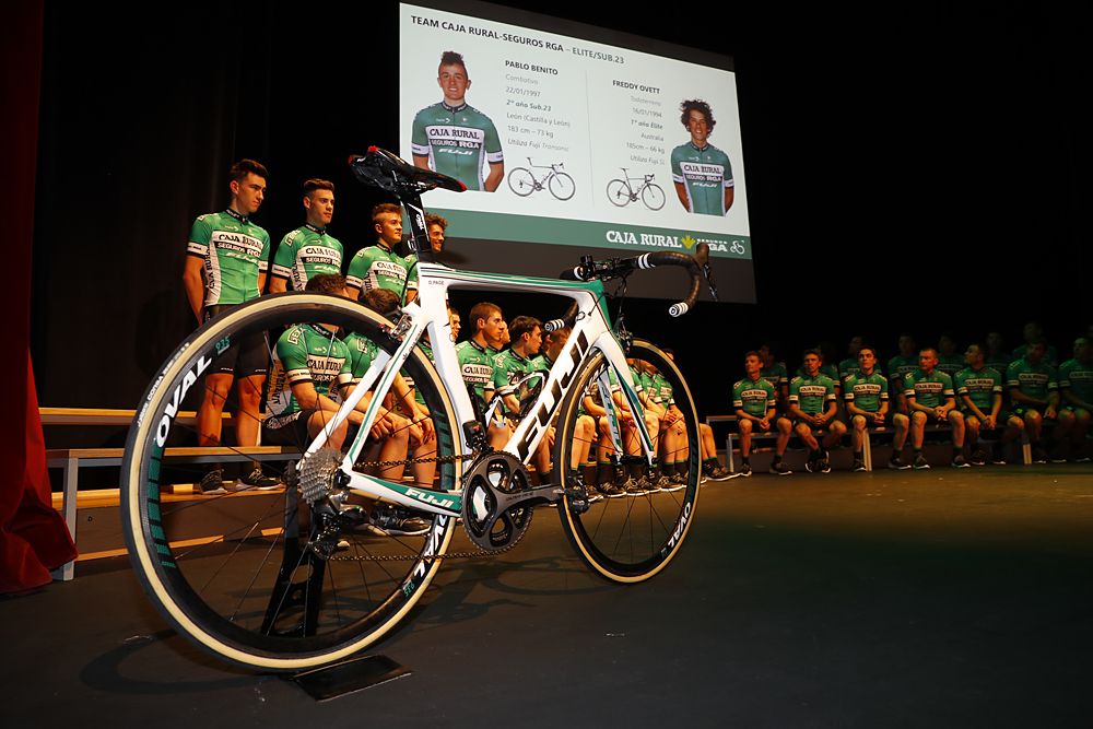 Caja Rural-Seguros RGA presented its Fuji bike