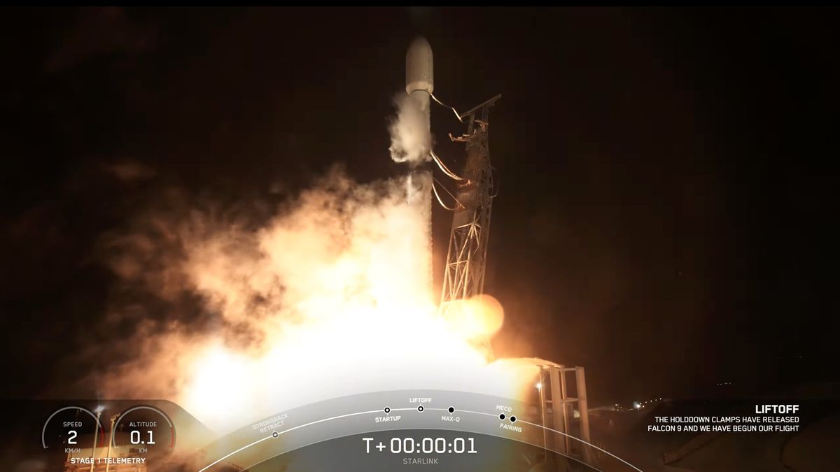 SpaceX lance 52 satellites Starlink, une fusée sol-mer