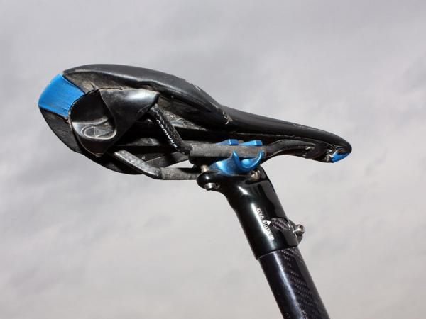 Adam Craig (Rabobank-Giant) has enough confidence in the strength of fi'zi:k's carbon fibre rails to use them for 'cross.