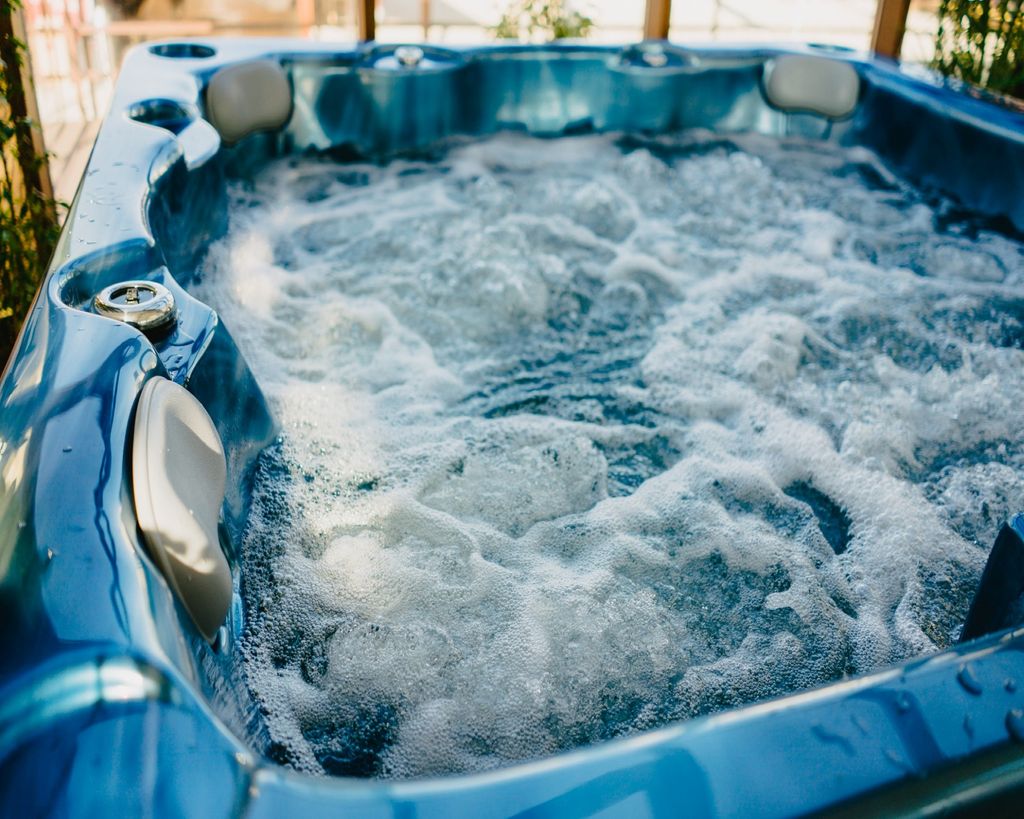 How to lower chlorine in a hot tub expert tips for success Gardeningetc