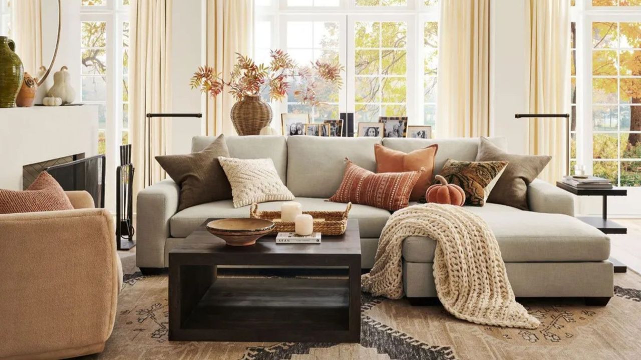 Pottery Barn Thanksgiving decor, cozy living room