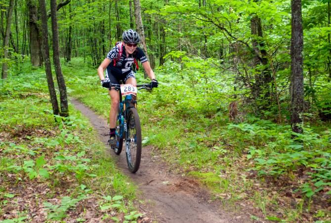 Daniele Musto on her way to winning the Lumberjack 100