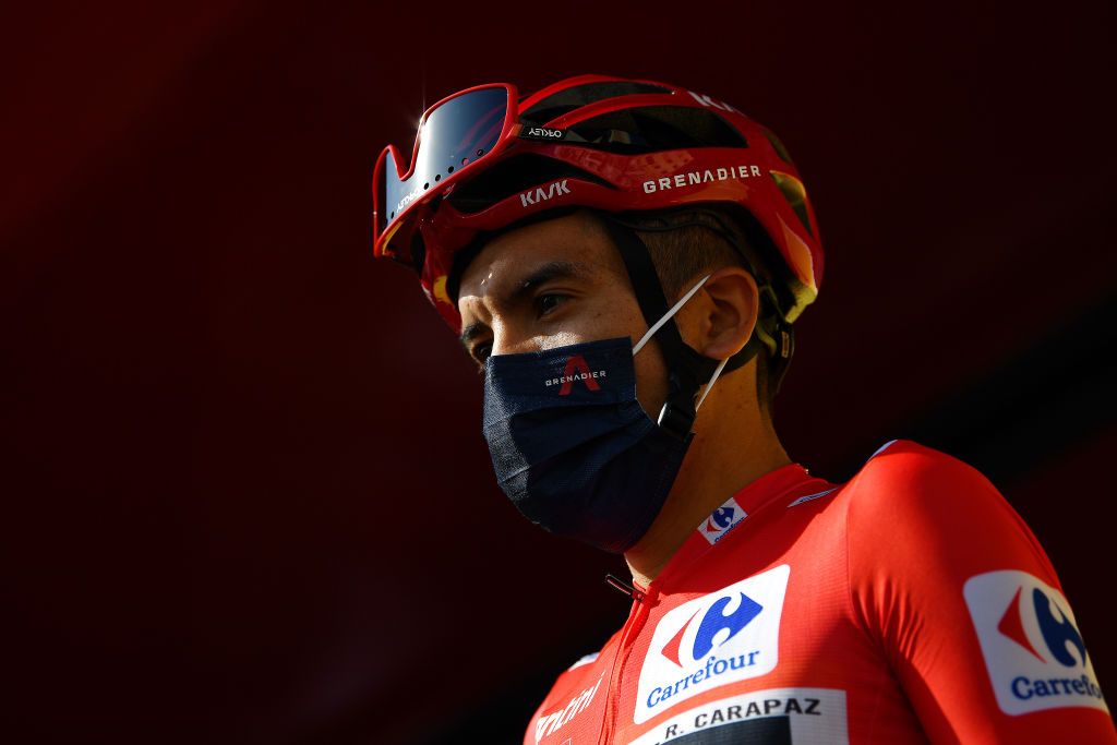 SUANCES SPAIN OCTOBER 30 Start Richard Carapaz of Ecuador and Team INEOS Grenadiers Red Leader Jersey Red Leader Jersey Mask Covid safety measures Team Presentation during the 75th Tour of Spain 2020 Stage 10 a 185km stage from Castro Urdiales to Suances lavuelta LaVuelta20 La Vuelta on October 30 2020 in Suances Spain Photo by Justin SetterfieldGetty Images