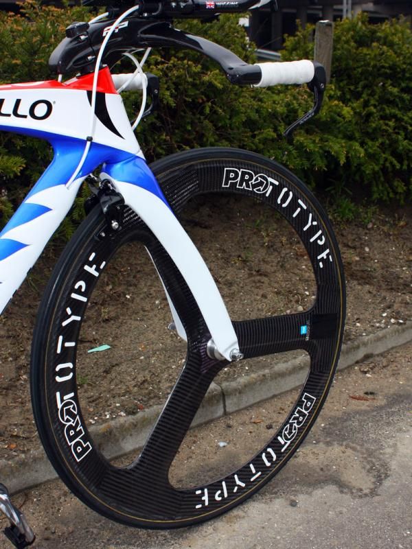 Wiggins' 'PROtotype' front wheel is actually a HED H3.