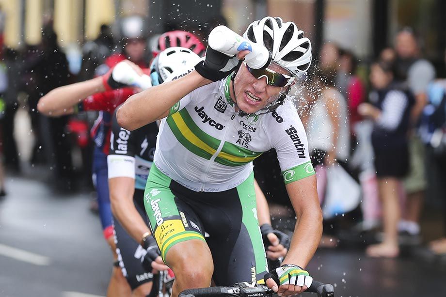 Robert Power has a mid race shower in the break