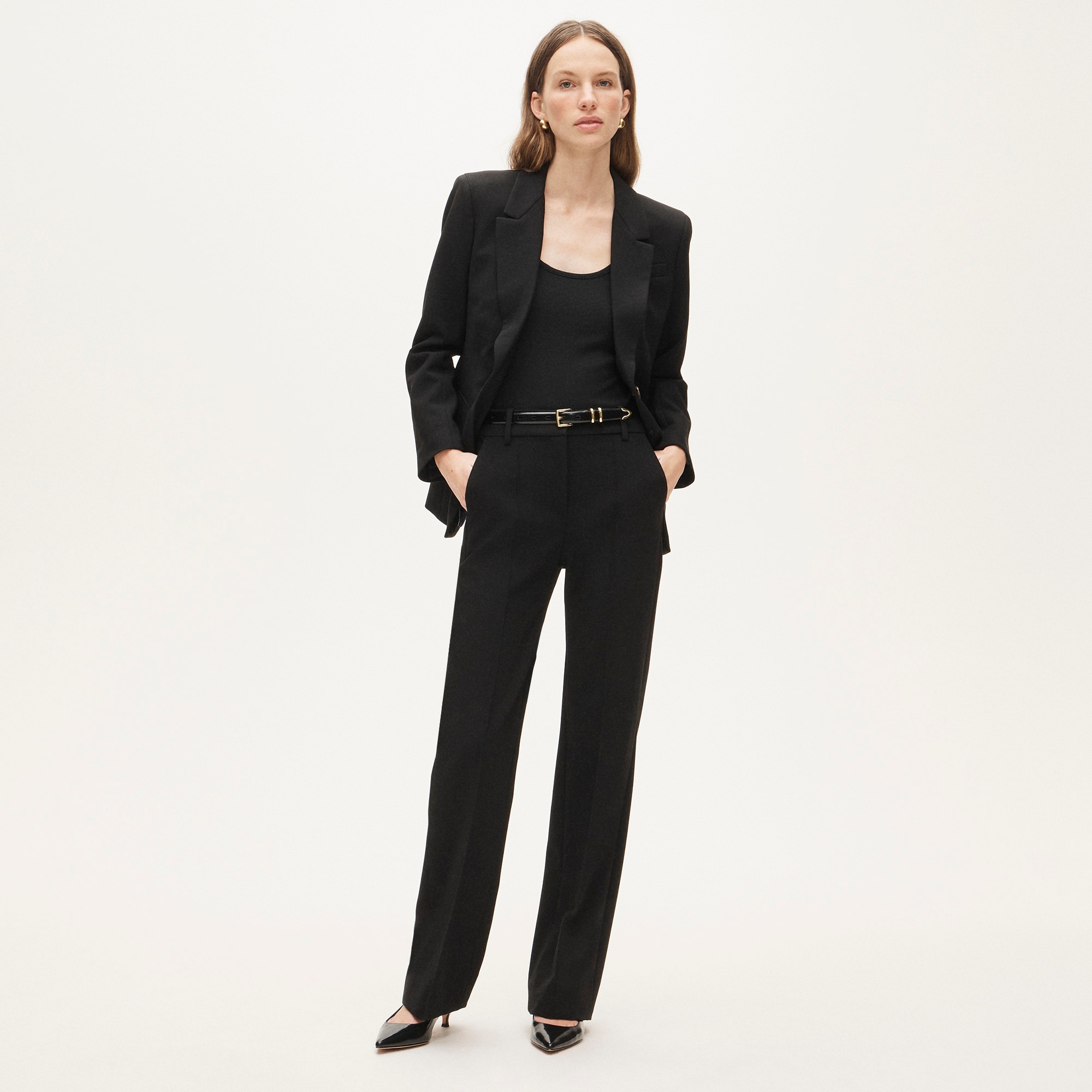 Natalia Pant in Four-Season Stretch
