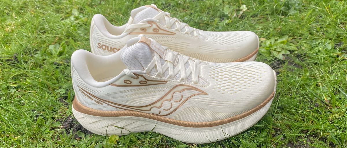 Saucony Ride 18 running shoe in Vanilla colorway