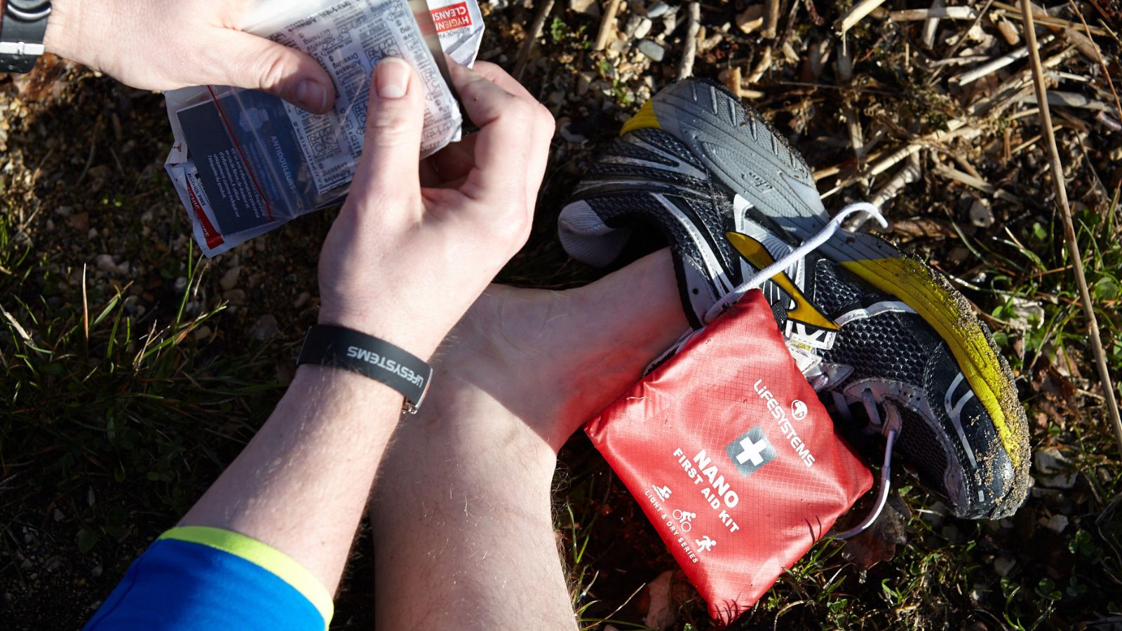 Lifesystems Light & Dry Nano First Aid Kit