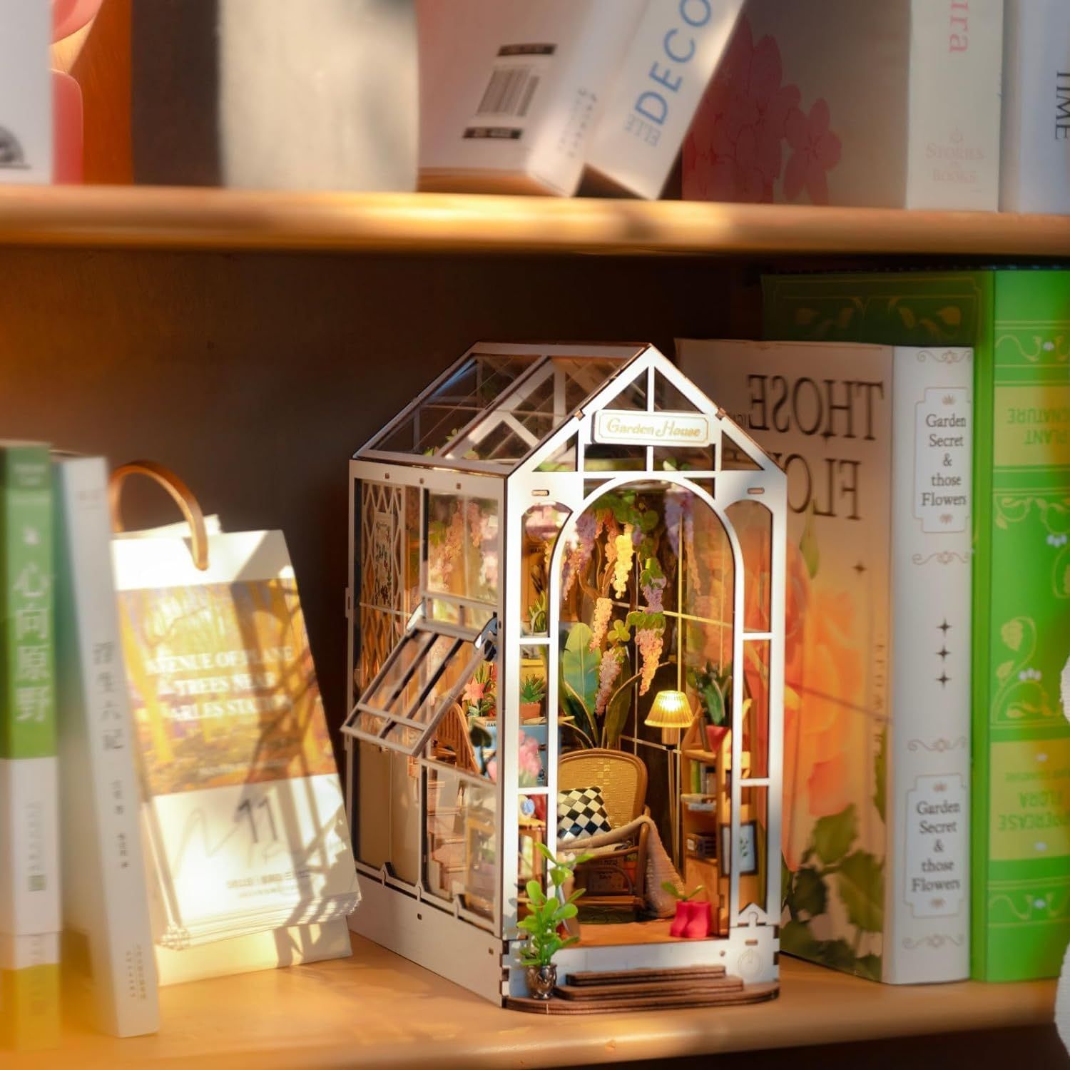 Book Nook bookshop make at home kit
