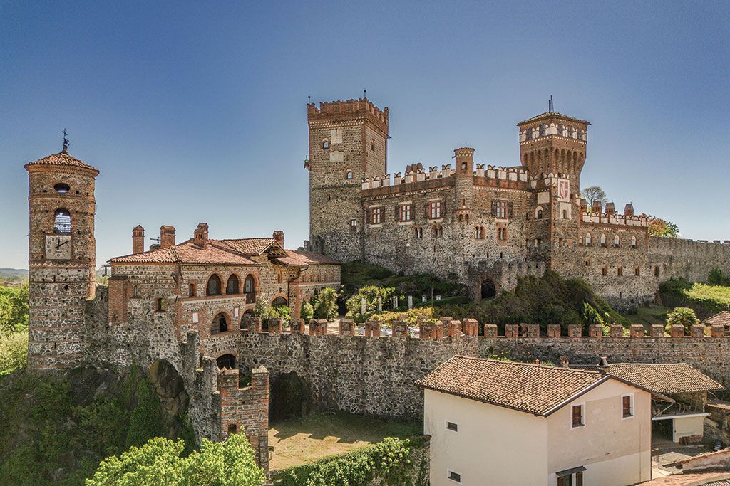 House for sale: Castle of Pavone, Canavese, Via Ricetti, Italy.