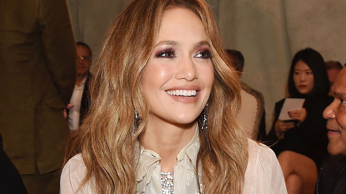 JLo’s chai latte nails are the neutral mani you need for autumn Woman & Home