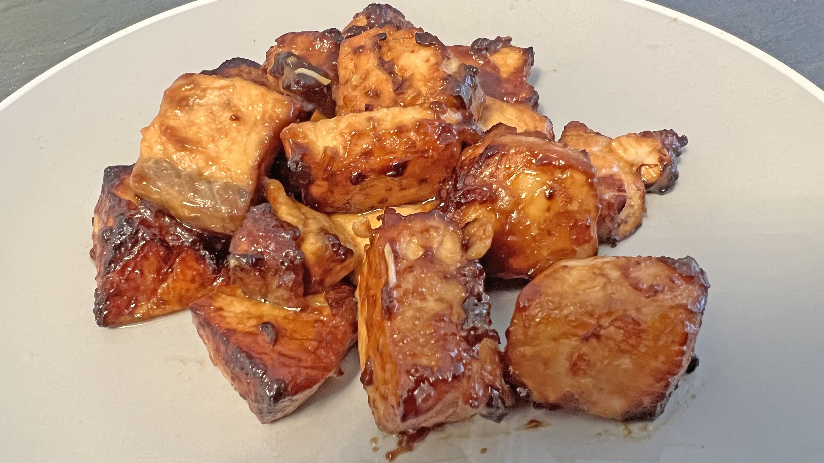 air fryer salmon bites close up