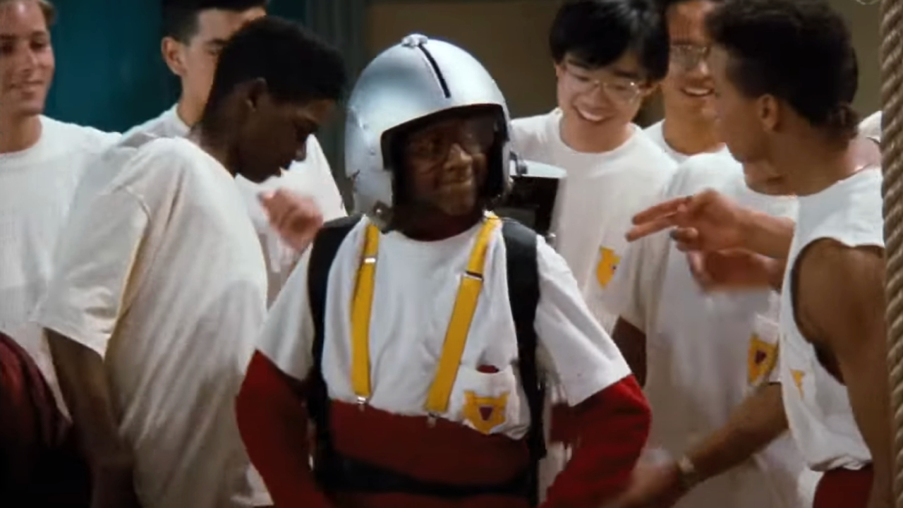 Steve Urkel wearing his jetpack on Family Matters